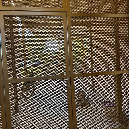 Penthouse & Playgrounds Apartman *